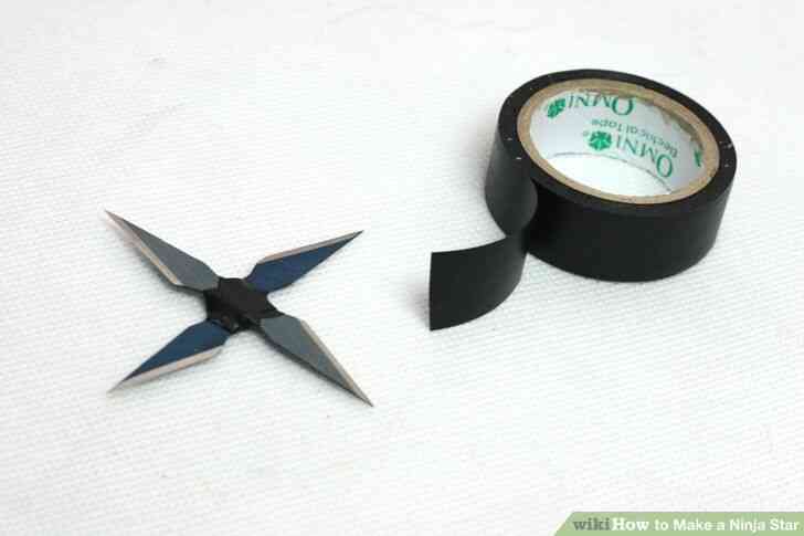 Image intitulée Faire une Étoile Ninja Étape 15